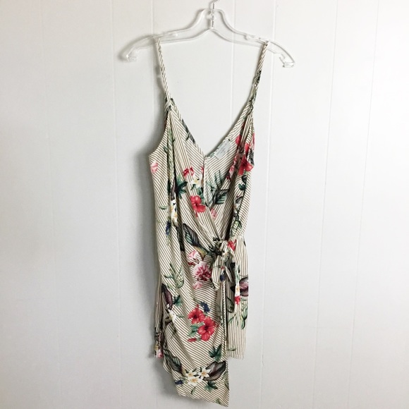 Dress Forum Floral Romper Size Large L Vacation Summer Stripped - Picture 1 of 5